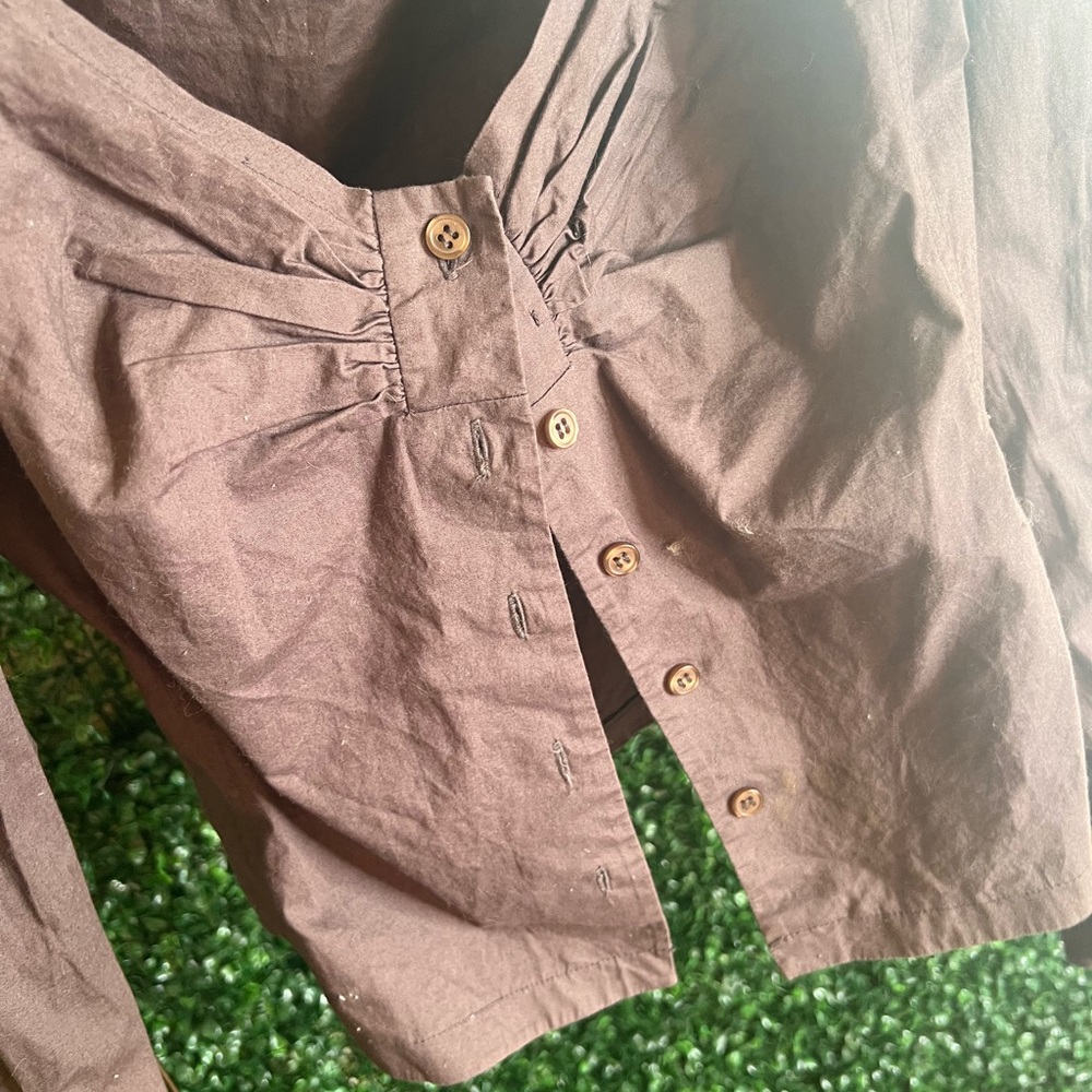 Super cute Brown blouse